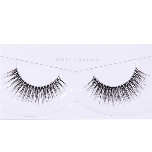 ๐NWT ColourPop Barbie Doll Lashes ๐ - Picture 2 of 3